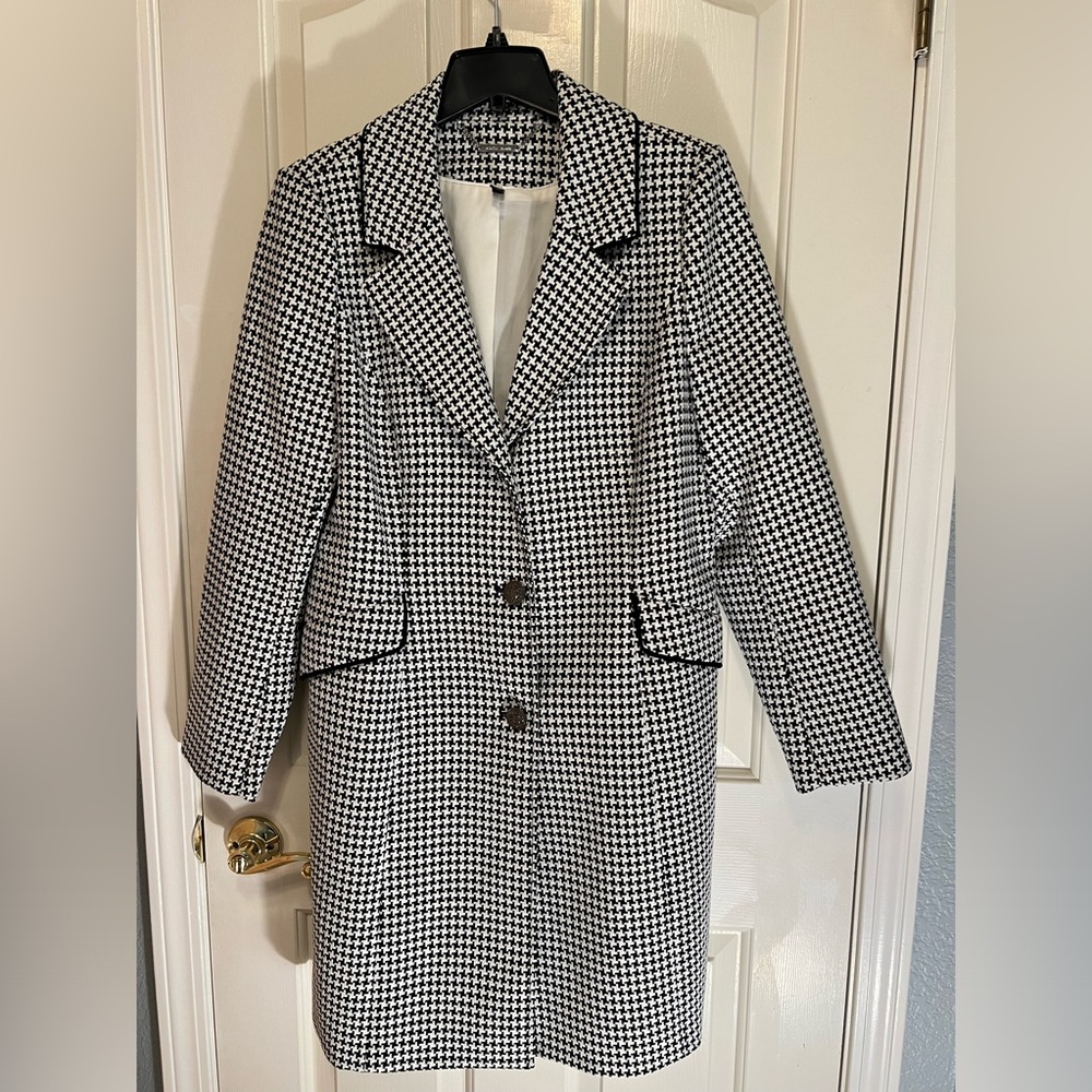 White House Black Market Houndstooth  Black and White Long Blazer